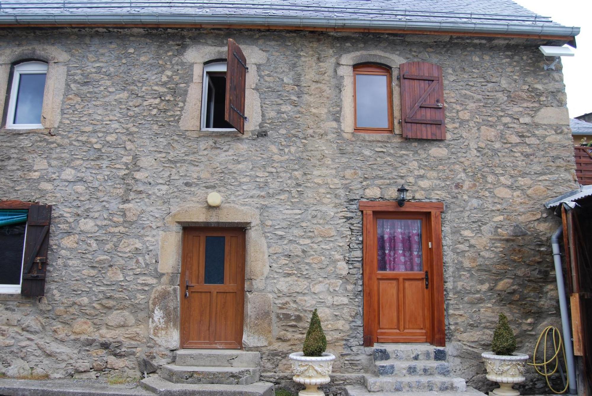 Gite De Montagne Poubeau Zewnętrze zdjęcie